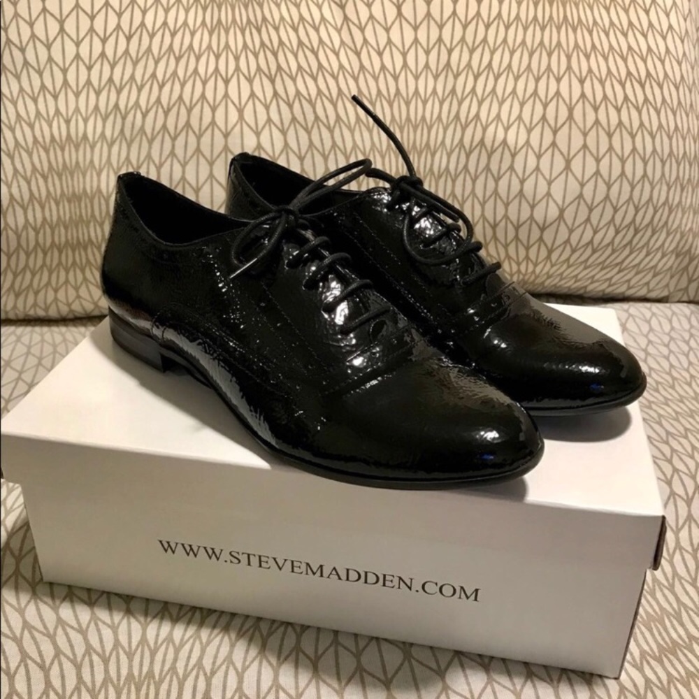 NWOT Steve Madden Patent Black Oxfords